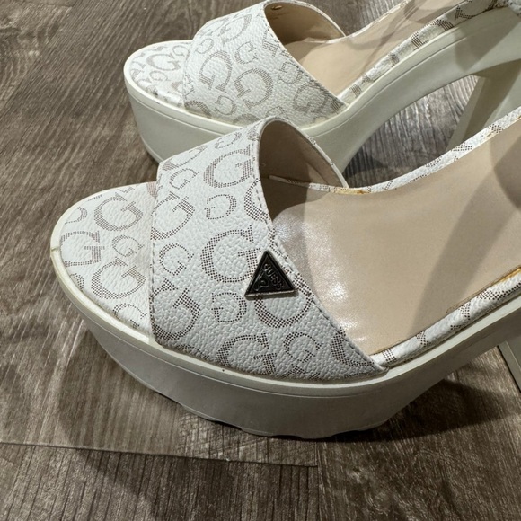 Guess logo | open toe, platform heels white womens size 8.5 - Picture 7 of 10